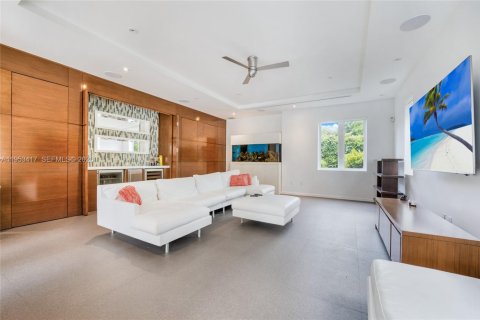 Villa ou maison à vendre à Coral Gables, Floride: 5 chambres, 463.86 m2 № 2065429 - photo 7