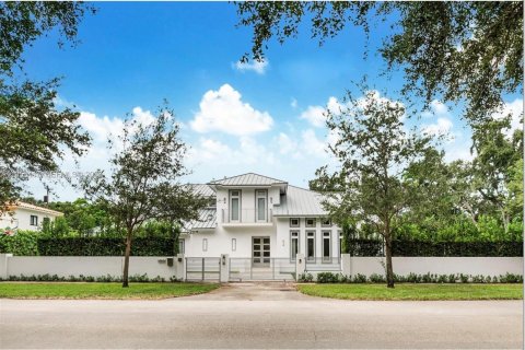 Villa ou maison à vendre à Coral Gables, Floride: 5 chambres, 463.86 m2 № 2065429 - photo 17