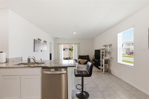 Casa en alquiler en Wesley Chapel, Florida, 3 dormitorios, 140.84 m2 № 2092167 - foto 11
