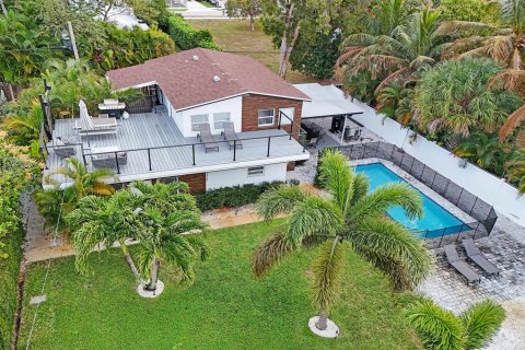 House in Delray Beach, Florida 4 bedrooms, 149.29 sq.m. № 2176037 - photo 6