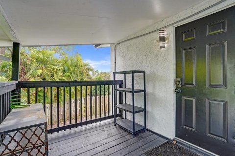 House in Delray Beach, Florida 4 bedrooms, 149.29 sq.m. № 2176037 - photo 25