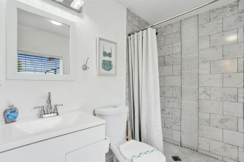 House in Delray Beach, Florida 4 bedrooms, 149.29 sq.m. № 2176037 - photo 18