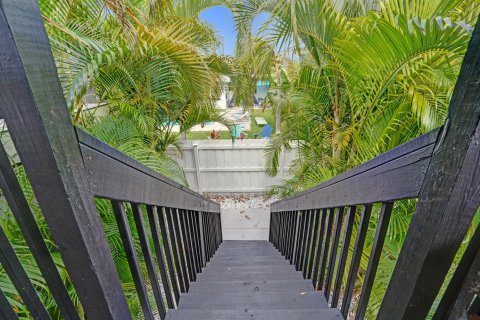House in Delray Beach, Florida 4 bedrooms, 149.29 sq.m. № 2176037 - photo 26