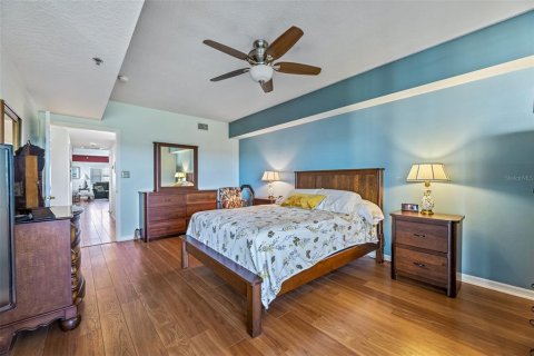 Condo in New Smyrna Beach, Florida, 3 bedrooms  № 1566518 - photo 23