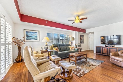 Condo in New Smyrna Beach, Florida, 3 bedrooms  № 1566518 - photo 4