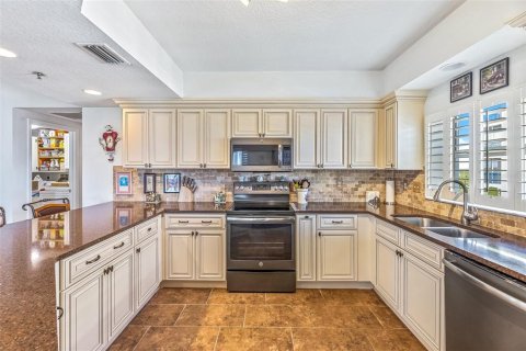 Condo in New Smyrna Beach, Florida, 3 bedrooms  № 1566518 - photo 14