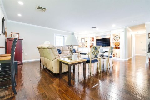 Купить виллу или дом в Лейкленд, Флорида 6 комнат, 166.11м2, № 2149915 - фото 9