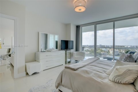 Снять в аренду кондоминиум в Помпано-Бич, Флорида 2 спальни, 133.97м2, № 2017239 - фото 14