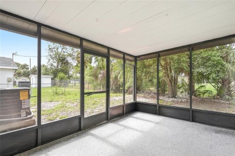 Villa ou maison à vendre à Tampa, Floride: 3 chambres, 133.22 m2 № 2216575 - photo 25