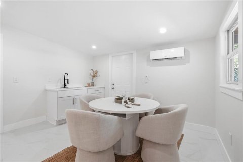 Villa ou maison à vendre à Tampa, Floride: 3 chambres, 133.22 m2 № 2216575 - photo 12