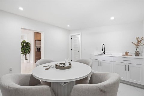 Villa ou maison à vendre à Tampa, Floride: 3 chambres, 133.22 m2 № 2216575 - photo 13