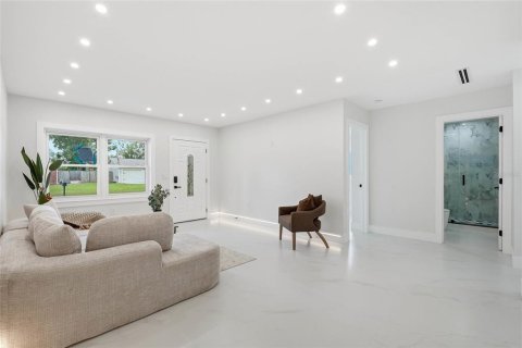 Villa ou maison à vendre à Tampa, Floride: 3 chambres, 133.22 m2 № 2216575 - photo 3