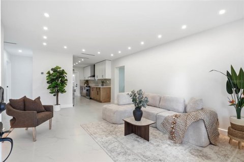 Villa ou maison à vendre à Tampa, Floride: 3 chambres, 133.22 m2 № 2216575 - photo 2