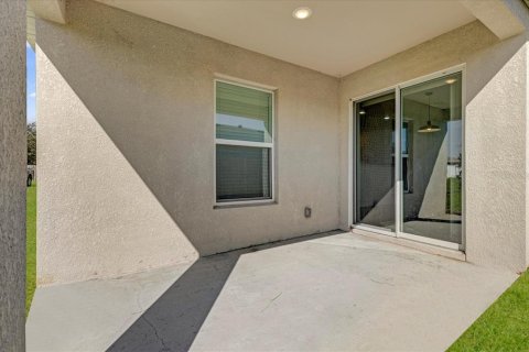 House in Apopka, Florida 3 bedrooms, 119.47 sq.m. № 1511947 - photo 28