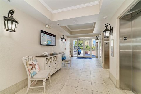 Condo in Palmetto, Florida, 2 bedrooms  № 2129575 - photo 4