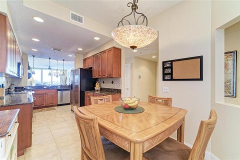 Condo in Palmetto, Florida, 2 bedrooms  № 2129575 - photo 8