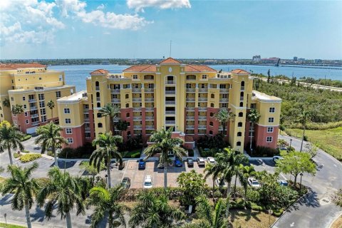 Condo à Palmetto, Floride, 2 chambres  № 2129575