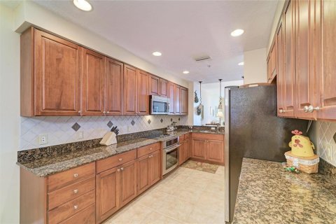 Condo in Palmetto, Florida, 2 bedrooms  № 2129575 - photo 9