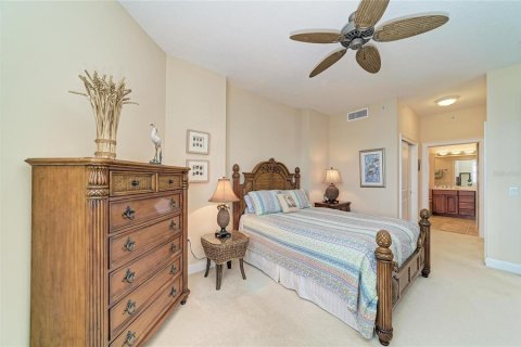 Condo in Palmetto, Florida, 2 bedrooms  № 2129575 - photo 27