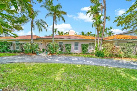 Casa en venta en Coral Gables, Florida, 5 dormitorios, 371.33 m2 № 1979700 - foto 13