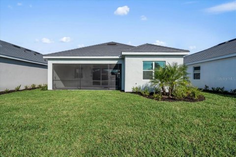 House in Lakewood Ranch, Florida 2 bedrooms, 191.47 sq.m. № 2098581 - photo 20