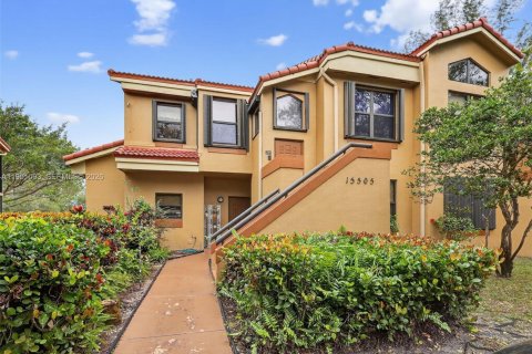 Кондоминиум с 2 спальнями в Майами-Лейкс, Флорида № 2007111