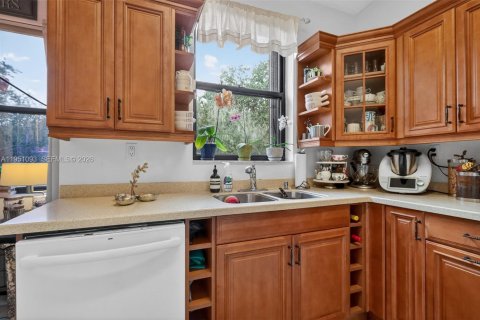 Купить кондоминиум в Майами-Лейкс, Флорида 2 спальни, 104.98м2, № 2007111 - фото 22