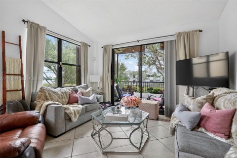 Купить кондоминиум в Майами-Лейкс, Флорида 2 спальни, 104.98м2, № 2007111 - фото 15