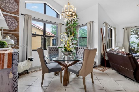 Купить кондоминиум в Майами-Лейкс, Флорида 2 спальни, 104.98м2, № 2007111 - фото 18