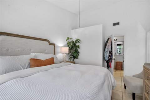 Купить кондоминиум в Майами-Лейкс, Флорида 2 спальни, 104.98м2, № 2007111 - фото 27