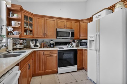 Купить кондоминиум в Майами-Лейкс, Флорида 2 спальни, 104.98м2, № 2007111 - фото 21