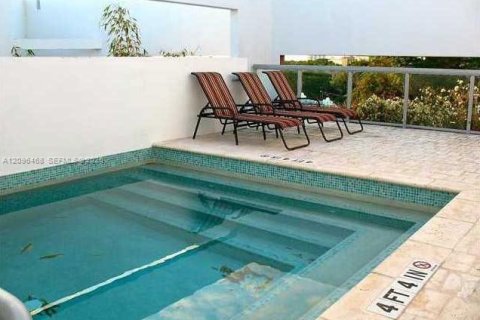 Copropriété à louer à Miami, Floride: 89.19 m2 № 2390409 - photo 18