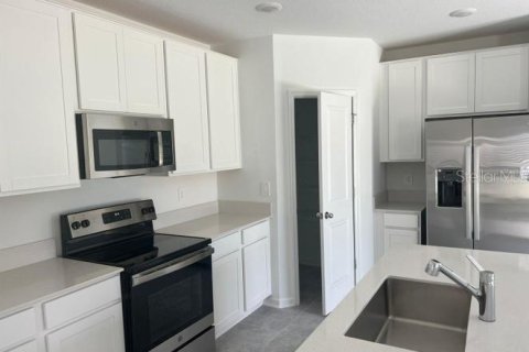 Villa ou maison à vendre à Davenport, Floride: 4 chambres, 177.16 m2 № 2195408 - photo 8