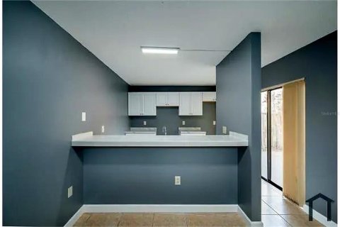 Touwnhouse à louer à Orlando, Floride: 2 chambres, 119.38 m2 № 2383977 - photo 4