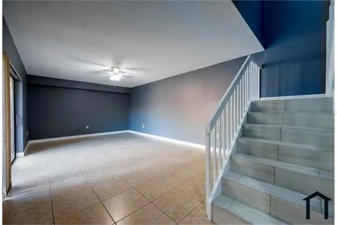 Touwnhouse à louer à Orlando, Floride: 2 chambres, 119.38 m2 № 2383977 - photo 6