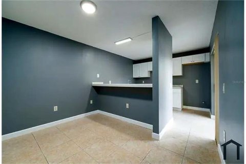 Touwnhouse à louer à Orlando, Floride: 2 chambres, 119.38 m2 № 2383977 - photo 2