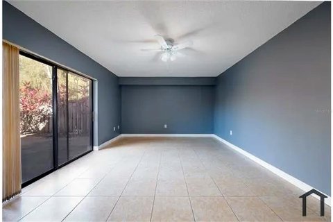 Touwnhouse à louer à Orlando, Floride: 2 chambres, 119.38 m2 № 2383977 - photo 11