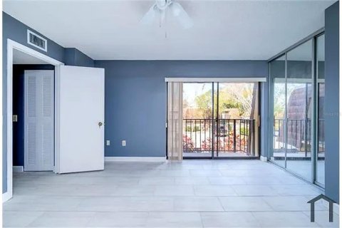 Touwnhouse à louer à Orlando, Floride: 2 chambres, 119.38 m2 № 2383977 - photo 10