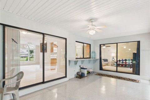 Villa ou maison à vendre à Homosassa, Floride: 3 chambres, 208.1 m2 № 2408363 - photo 25