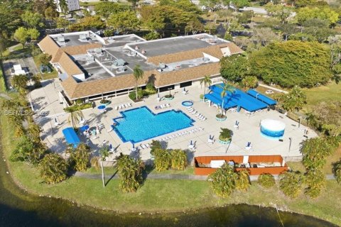 Condominio en venta en Sunrise, Florida, 1 dormitorio, 59.46 m2 № 2027300 - foto 27