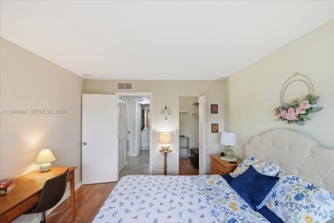 Condominio en venta en Sunrise, Florida, 1 dormitorio, 59.46 m2 № 2027300 - foto 17