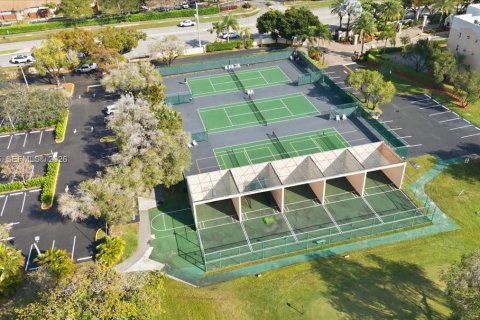 Condominio en venta en Sunrise, Florida, 1 dormitorio, 59.46 m2 № 2027300 - foto 29