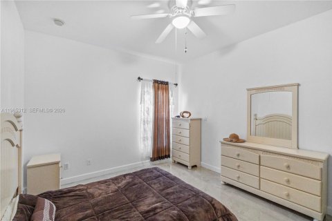 Купить виллу или дом в Кейп-Корал, Флорида 3 спальни, № 2026938 - фото 28