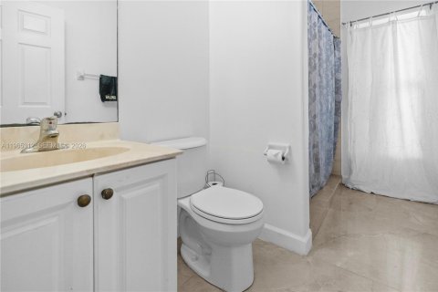 Купить виллу или дом в Кейп-Корал, Флорида 3 спальни, № 2026938 - фото 19