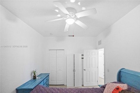 Купить виллу или дом в Кейп-Корал, Флорида 3 спальни, № 2026938 - фото 20