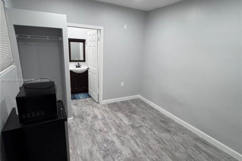 Villa ou maison à vendre à Hollywood, Floride: 3 chambres, 151.9 m2 № 1958350 - photo 14