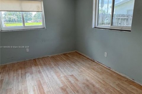 Villa ou maison à vendre à Hollywood, Floride: 3 chambres, 151.9 m2 № 1958350 - photo 26