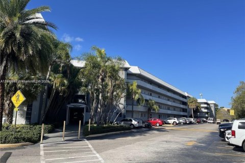 Villa ou maison à louer à Cutler Bay, Floride: 2 chambres, 40372.35 m2 № 1963676 - photo 18