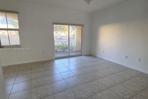 Condominio en alquiler en Doral, Florida, 3 dormitorios, 112.13 m2 № 1997392 - foto 8