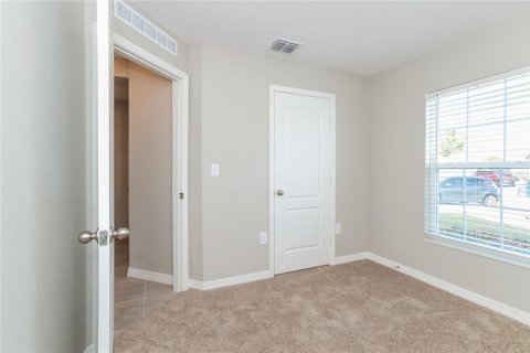 Casa en alquiler en Mascotte, Florida, 5 dormitorios, 180.6 m2 № 1843391 - foto 9